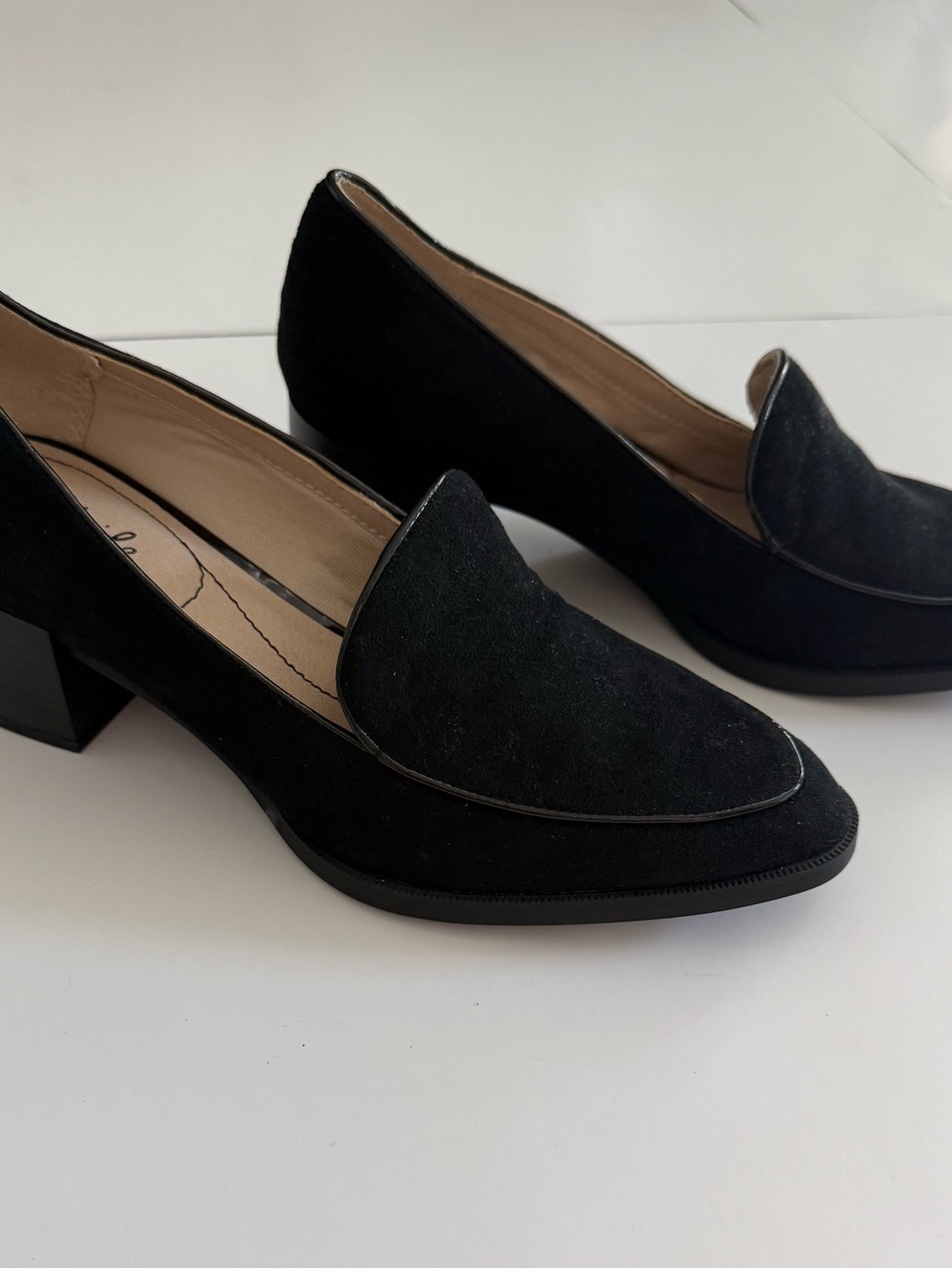 LifeStride Devyn Black Faux Suede Block Heel Loafer Pumps Comfort Work Shoe 2”